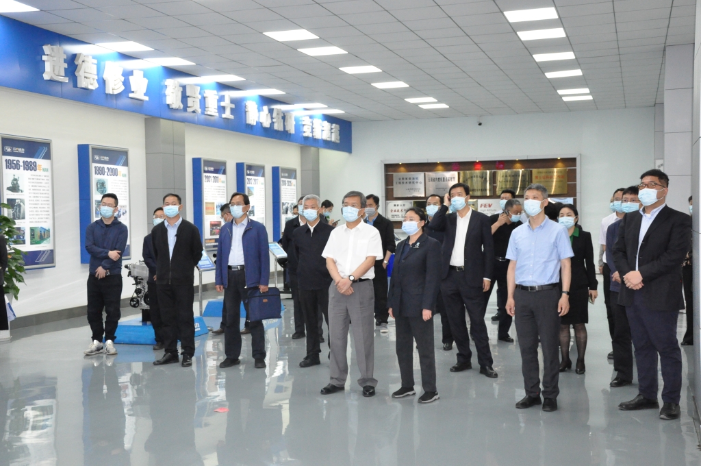中共云南省委办公厅调研组到 昆明云内动力股份有限公司发展调研